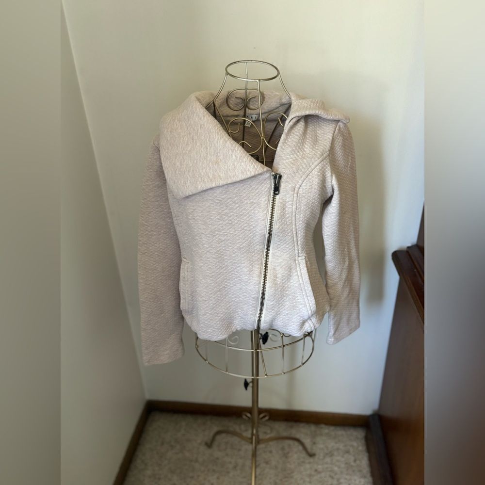 CAbi Moto Jacket Asymmetric Zip Quilted Collar Size S Style 913
